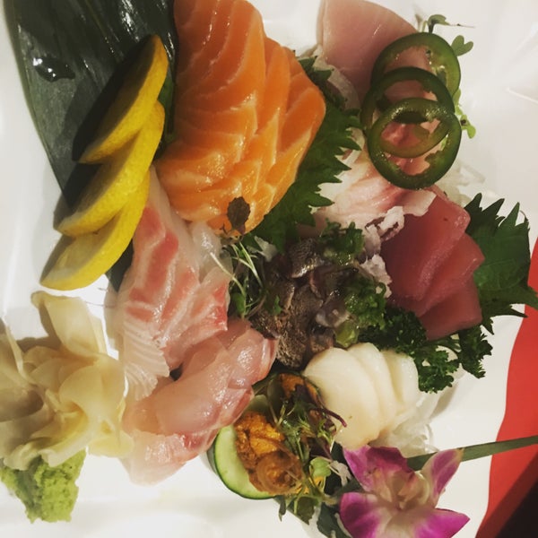 Photo taken at Seiko Japanese Restaurant by Pramanu I. on 6/14/2017