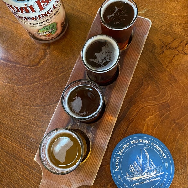 Photo taken at Kauai Island Brewery &amp; Grill by Angela W. on 12/27/2019