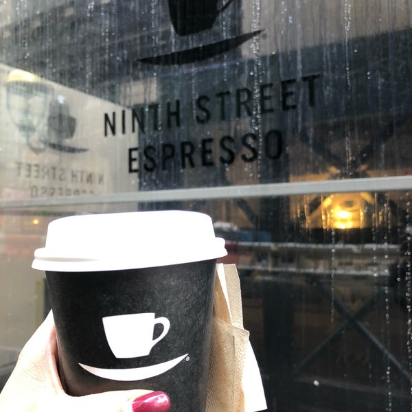 Photo prise au Ninth Street Espresso par Angela W. le3/4/2019