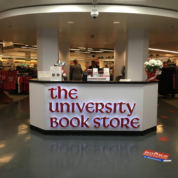 5/31/2016にAngela W.がThe University Book Storeで撮った写真