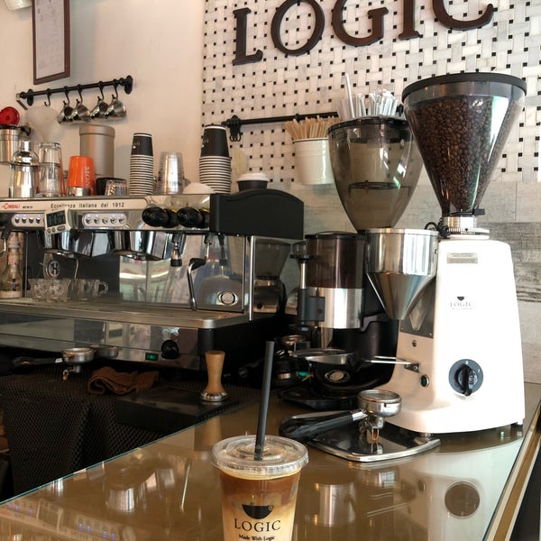 Photo prise au Logic cafe لوجك كافية par Rawan .. le7/9/2019