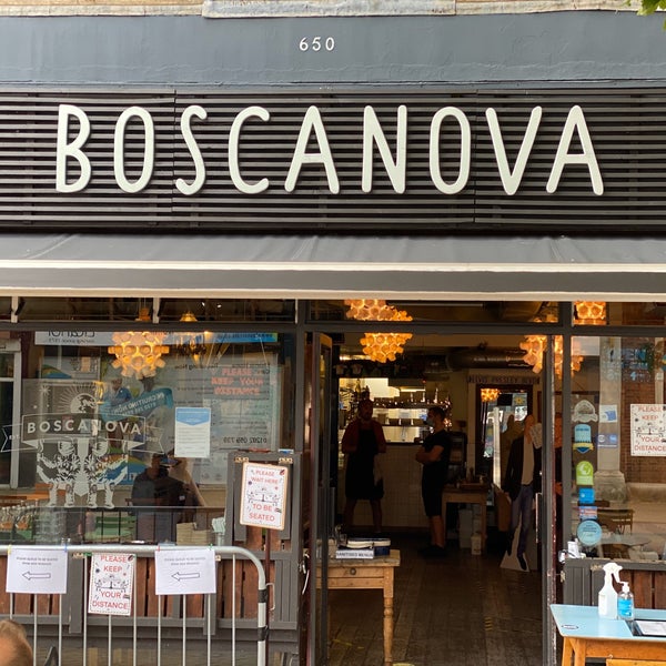 รูปภาพถ่ายที่ Cafe Boscanova โดย Seelan G. เมื่อ 7/24/2020