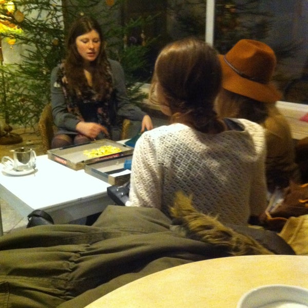 12/20/2014 tarihinde Kristiāna B.ziyaretçi tarafından DAD cafe'de çekilen fotoğraf
