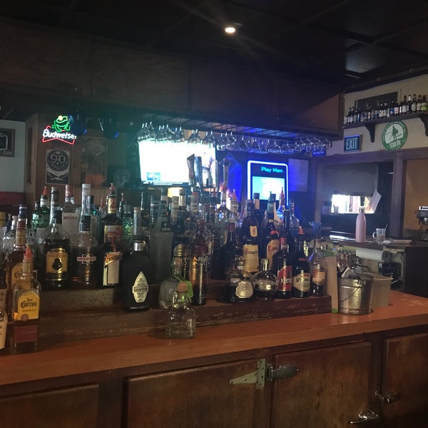 Photo taken at Shelby&#39;s Bar &amp; Grill by RandiSu T. on 10/8/2018