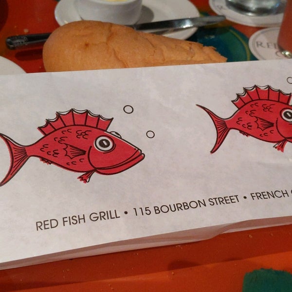 Foto diambil di Red Fish Grill oleh Brenda pada 8/8/2021