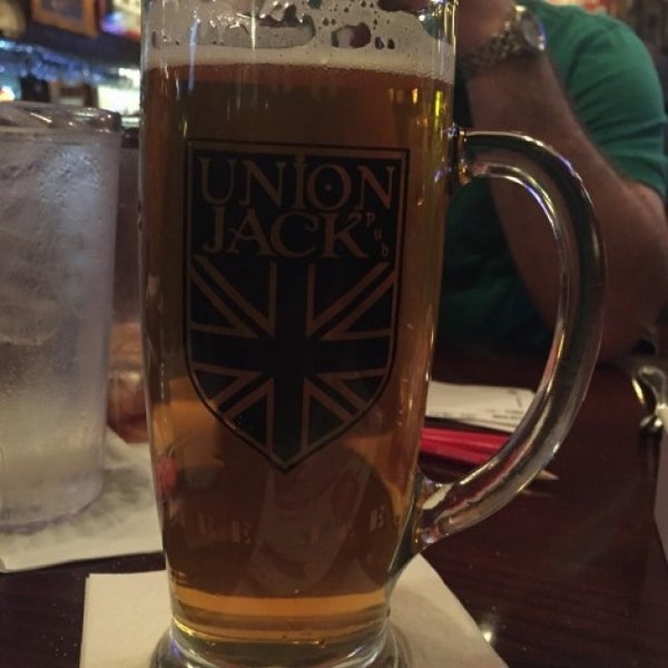 10/8/2015 tarihinde Jorja L.ziyaretçi tarafından Union Jack Pub'de çekilen fotoğraf