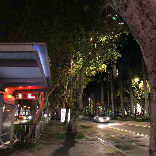 Photos At 公車仁愛安和路口站 Da An Qu 0 Tips