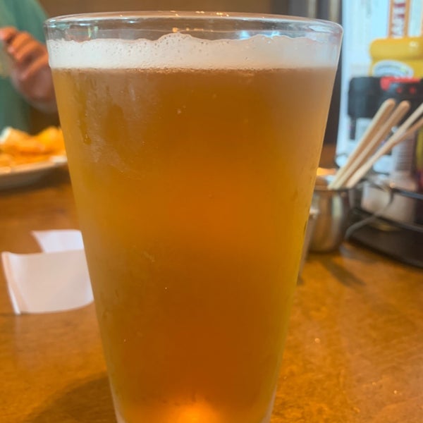 Photo taken at M.L.Rose Craft Beer &amp; Burgers by Jeff on 5/19/2019