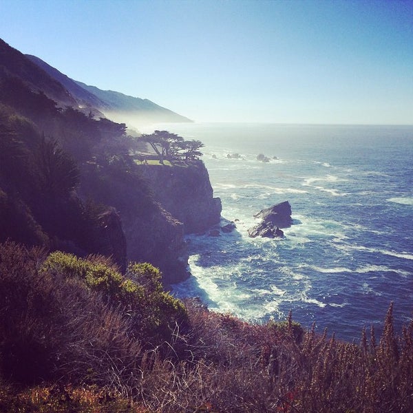 10/1/2014 tarihinde Ekaterina S.ziyaretçi tarafından Big Sur Roadhouse'de çekilen fotoğraf