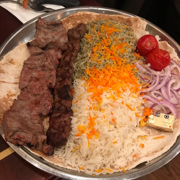 1/13/2020 tarihinde Sara B.ziyaretçi tarafından Kabobi - Persian and Mediterranean Grill'de çekilen fotoğraf