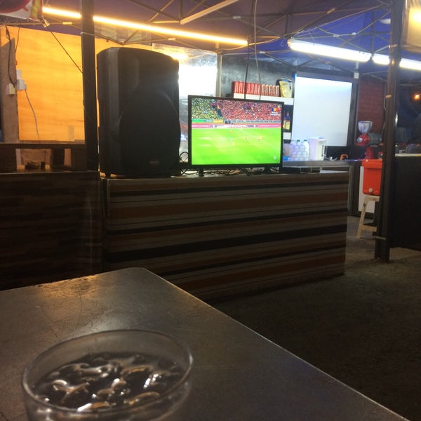 Uptown Pudu Food Court in Cheras