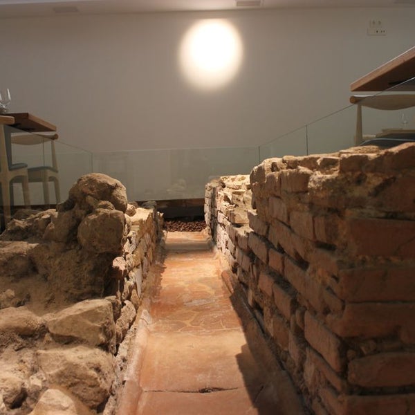 Es uno de los secretos mejor guardados bajo el suelo de León. 2.000 años de historia se esconden entre los muros ahora recuperados tras una larga y laboriosa excavación que finalmente logra ver la luz