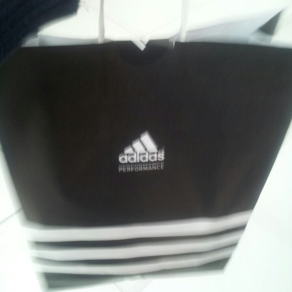 ropa adidas la serena