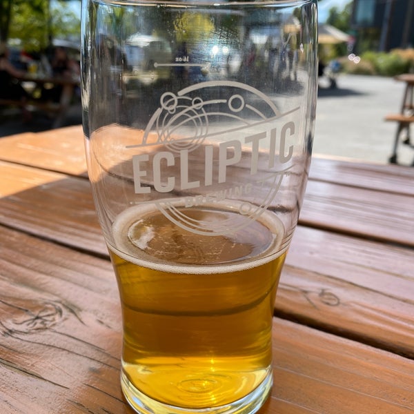 Photo taken at Ecliptic Brewing by Tom K. on 8/29/2020