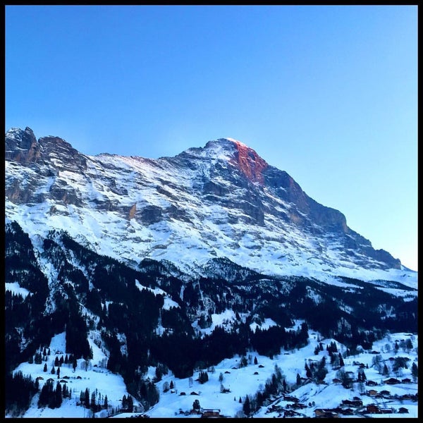 3/18/2016 tarihinde Ferdinand K.ziyaretçi tarafından Belvedere Swiss Quality Hotel Grindelwald'de çekilen fotoğraf