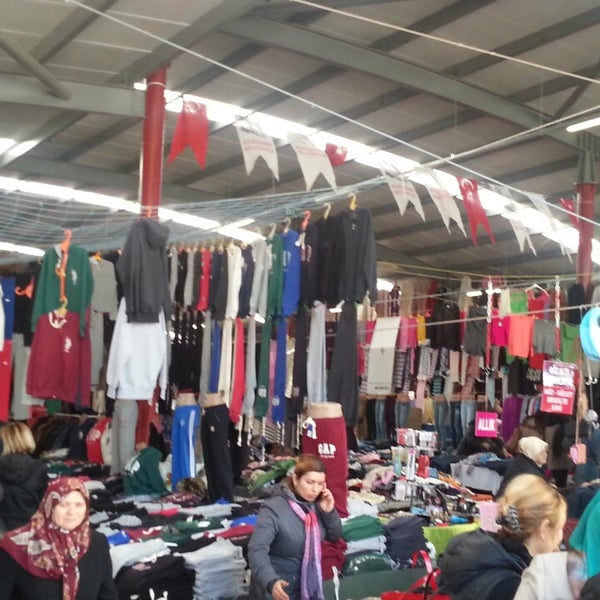 kucukbakkalkoy kapali pazar yeri pazar