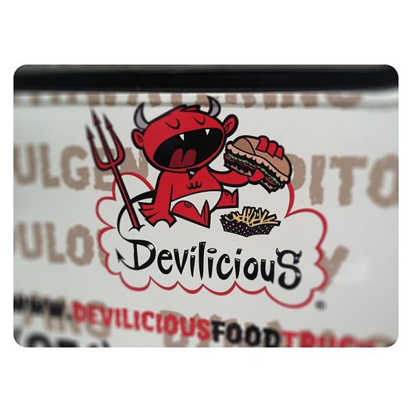 Das Foto wurde bei Devilicious Food Truck von Joshua R. am 3/15/2013 aufgenommen