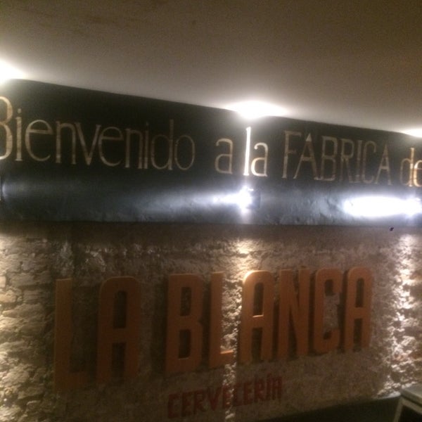 รูปภาพถ่ายที่ Cervecería La Blanca โดย Mariana V. เมื่อ 11/11/2016