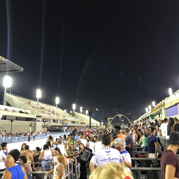 Foto scattata a Sambódromo da Marquês de Sapucaí da Robe il 3/14/2022