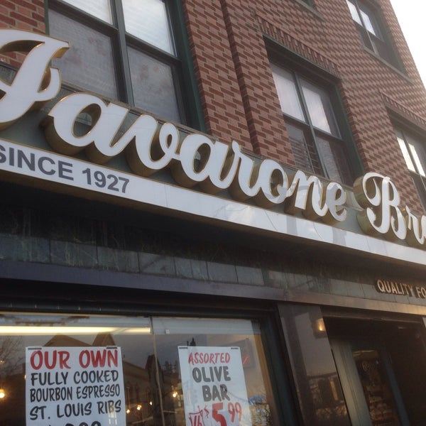 Iavarone Bros. 12 tips from 287 visitors