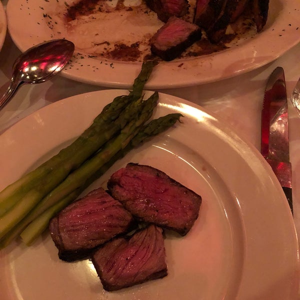 Foto diambil di Club A Steakhouse oleh Robert M. pada 1/1/2019