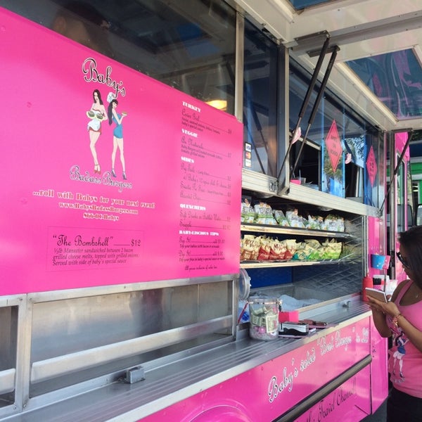 Foto tomada en OC Fair Food Truck Fare  por R. el 5/8/2014