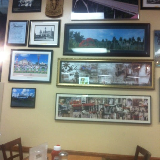 11/21/2012 tarihinde Alejandro A.ziyaretçi tarafından El Artesano Restaurant'de çekilen fotoğraf
