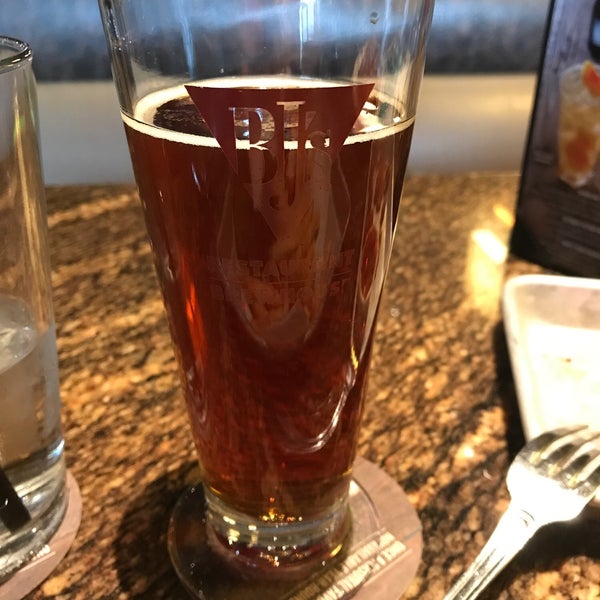 Photo taken at BJ&#39;s Restaurant &amp; Brewhouse by Lauren S. on 10/30/2019