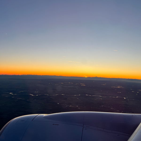 Photo prise au Aéroport de Milan Linate (LIN) par Telma P. le12/15/2023