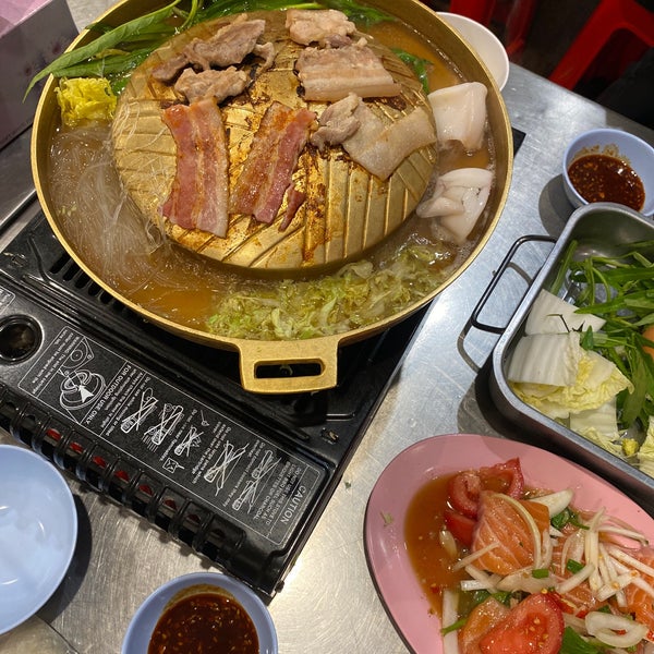 nana thai style hotpot and bbq