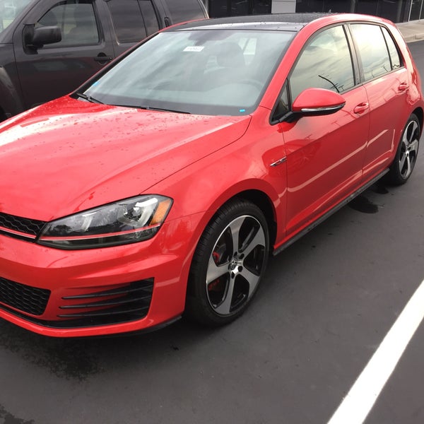 Porsche Bellingham Car Dealership in Bellingham