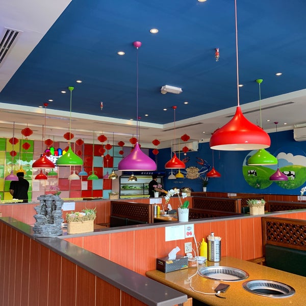 Happy Farm Hot Pot BBQ & Buffet Restaurant in الرفاعة