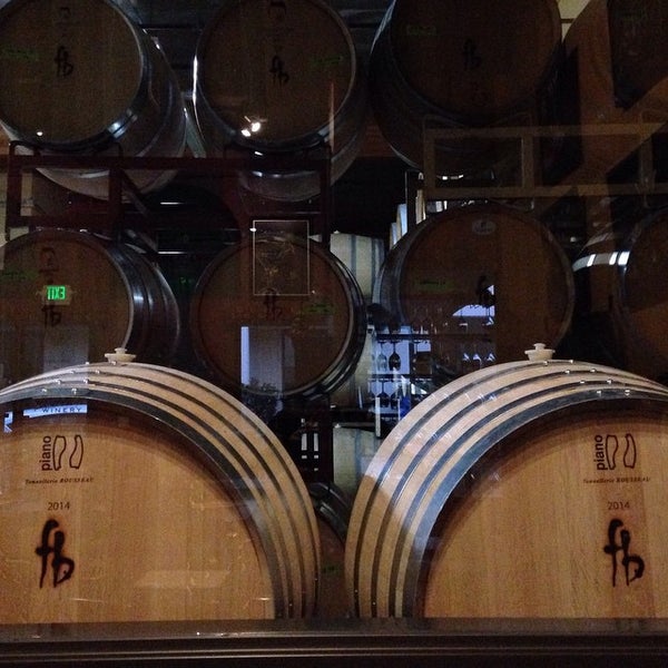 Photo taken at Four Brix Winery and Tasting Room by Gary S. on 2/2/2015