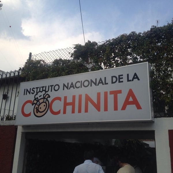 11/20/2013にHéctor R.がInstituto Nacional De La Cochinitaで撮った写真