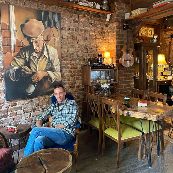 10/4/2020 tarihinde Çağla K.ziyaretçi tarafından Müzelik Cafe Çengelköy'de çekilen fotoğraf