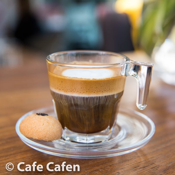 Foto tirada no(a) Cafe Cafen - Cafe &amp; Bistro por Galip G. em 3/17/2018