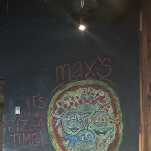 Photo taken at Max&#39;s Coal Oven Pizzeria by Celena R. on 7/20/2016