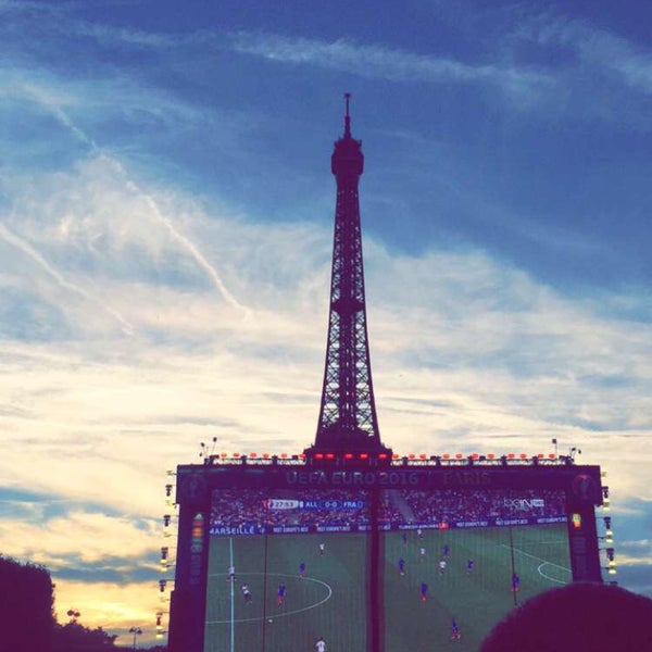 Fan Zone Tour Eiffel Euro 2016 (Now Closed) Tour Eiffel Parc du