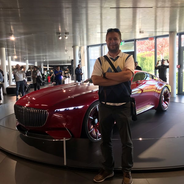 Photo taken at Mercedes-Benz Kundencenter by Martin K. on 10/5/2018