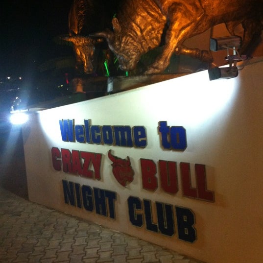 Foto tirada no(a) Crazy Bull Club por Malvina B. em 10/12/2012