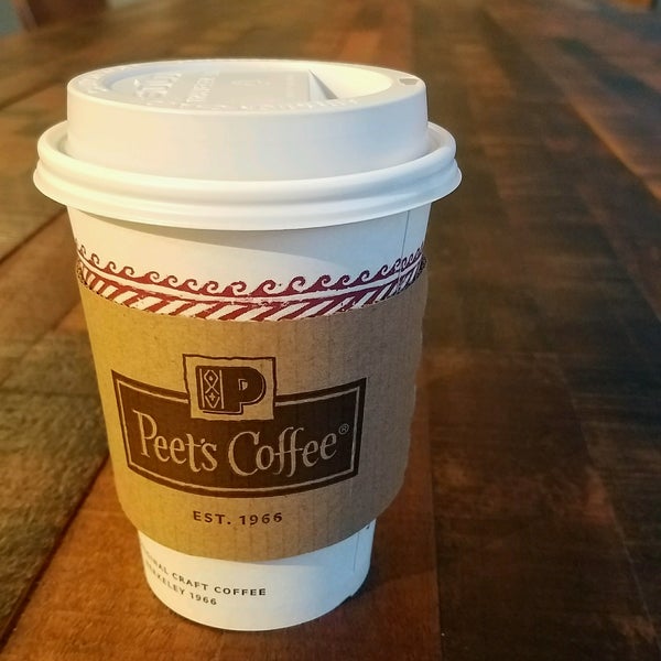 Photo taken at Peet&#39;s Coffee &amp; Tea by Andrew on 1/21/2017