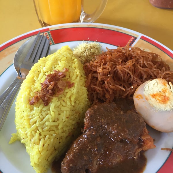 Warung Go Go Soto Banjar Nasi Kuning Samarinda Restaurant Indonesien