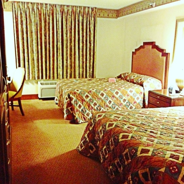 Photos At West Tower Rooms At Circus Circus Resort In Las