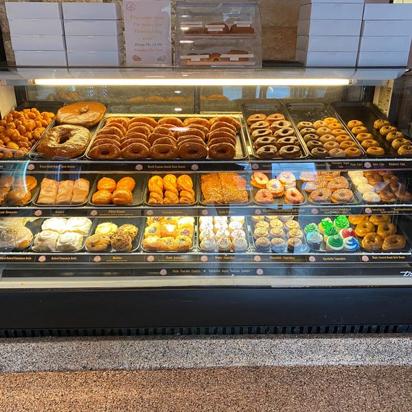 Photo taken at Round Rock Donuts by Chris on 11/21/2019