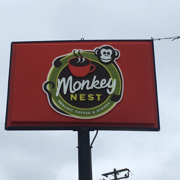 Foto scattata a Monkey Nest Coffee da Chris il 3/30/2016