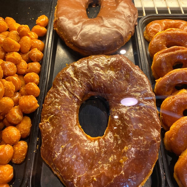 Foto tirada no(a) Round Rock Donuts por Chris em 12/5/2019