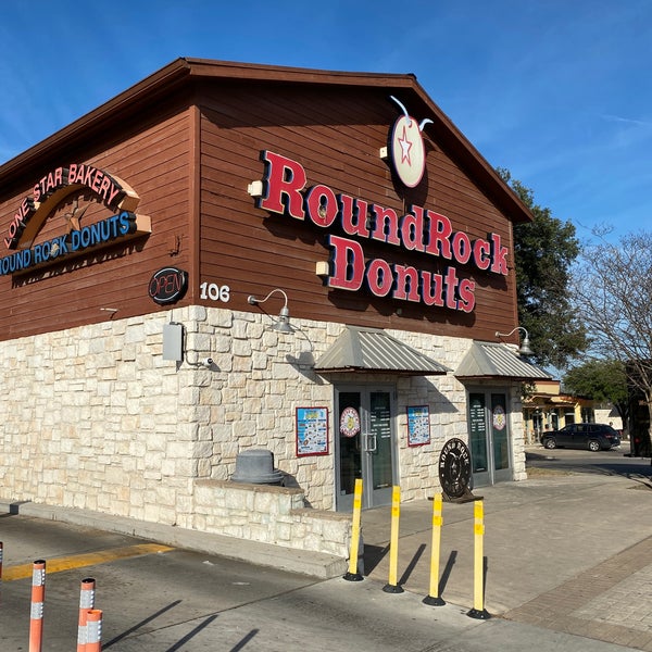 Photo taken at Round Rock Donuts by Chris on 12/5/2019