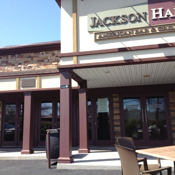 Jackson Hall American Bar & Grille 6 tips