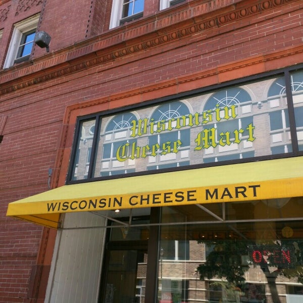 Das Foto wurde bei Wisconsin Cheese Mart von Mike R. am 7/16/2016 aufgenommen