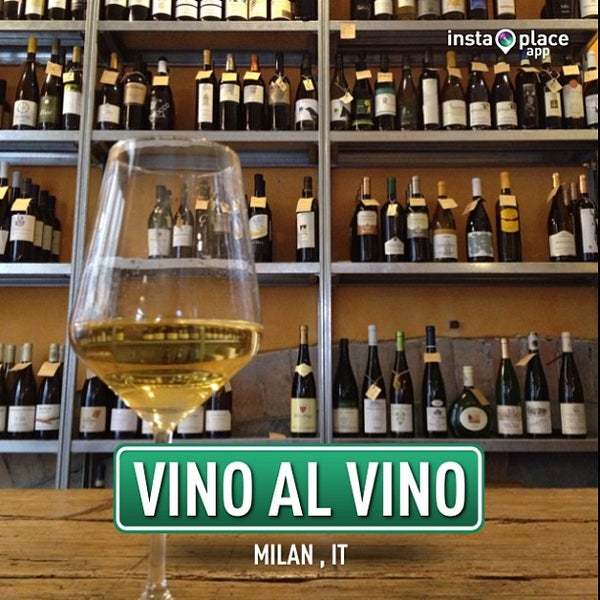 Белое вино с фруктами. Vino al vino. Pour wine. Вино и виноград. Домашнее вино в красивой.